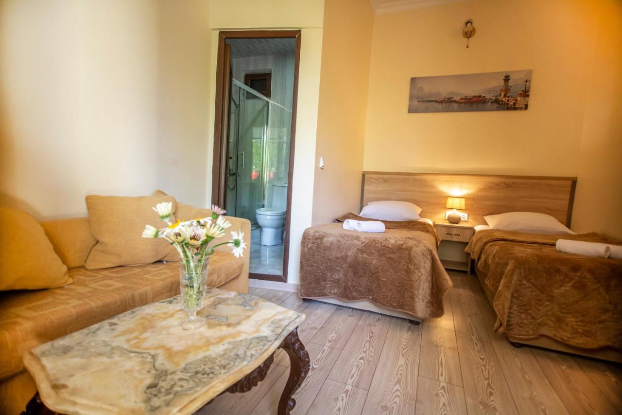 Hotel Chveni Ezo Koboeleti Buitenkant foto